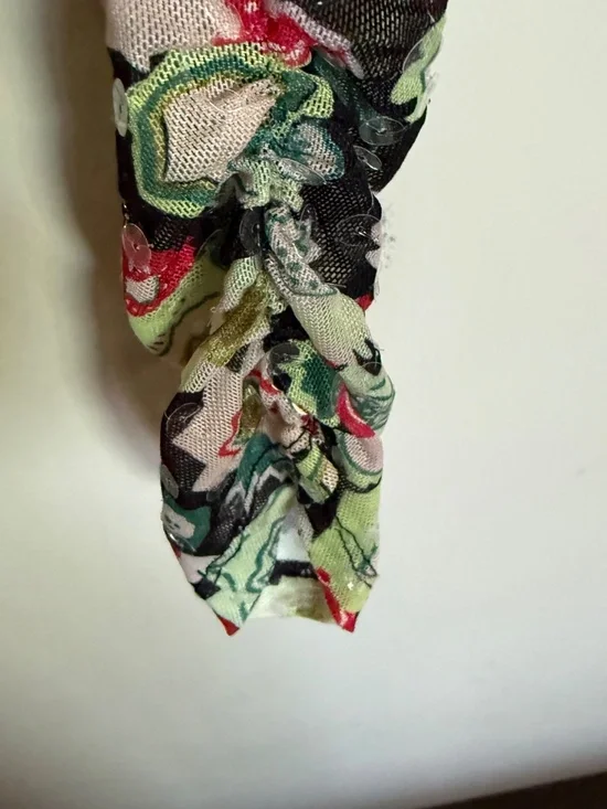 Cinq a Sept Floral Sequin Ruched Funnel Neck Mesh Top Size Medium - Picture 7 of 15